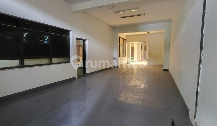 Dijual Ruko Gandeng 2 Lantai, Luas 364m2, Terdapat, 10 Ruang Kerja, Cocok dijadikan, Kantor, Tempat Usaha Cargo, Ekspedisi, Warehouse, Gudang Kanveksi, Indomart, Alfamart, dan Sekolahan, Area Parkir Luas dan Tidak Berbayar di Burangrang Bandung Dijual Ruko Gandeng 2 Lantai, Luas 364m2, Terdapat, 10 Ruang Kerja, Cocok dijadikan, Kantor, Tempat Usaha Cargo, Ekspedisi, Warehouse, Gudang Kanveksi, Indomart, Alfamart, dan Sekolahan, Area Parkir Luas dan Tidak Berbayar di Burangrang Bandung