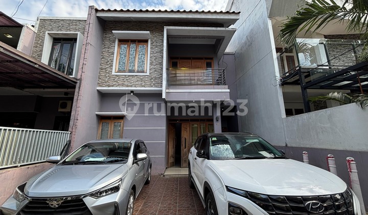 Dijual Rumah Town House di  Jagakarsa 2 Lantai 4+1 Kamar Tidur , 10 Menit dari Kampus UI , SHM , Bisa KPR ,Jagakarsa, Jakarta  Selatan