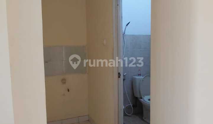 Disewakan Rumah 1 Lantai, Luas 225m2, 2+1 Kamar Tidur, Siap Huni, Cocok Dijadikan Tempat Tinggal, Kantor, Keamanan 24jam, Bebas Banjir, Akses Jalan Luas, di Antapani Bandung 2