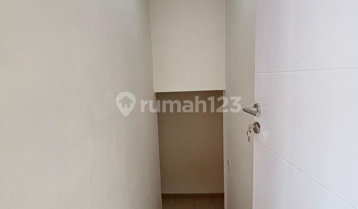 For Rent Grand Wisata House 4+1 Bedrooms semi furnished garden view only 300m from Mall Living World Grand Wisata Bekasi For Rent Grand Wisata House 4+1 Bedrooms semi furnished garden view only 300m from Mall Living World Grand Wisata Bekasi