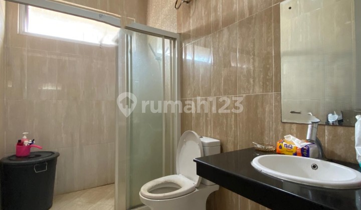 Dijual Rumah Grand Wisata 2 Lantai, Luas Tanah 200M2, Kamar 4+1, Full Furnished, bisa KPR, Hanya 100M Dari Mall Living World, dan Akses Langsung Tol Tambun Grand Wisata 2