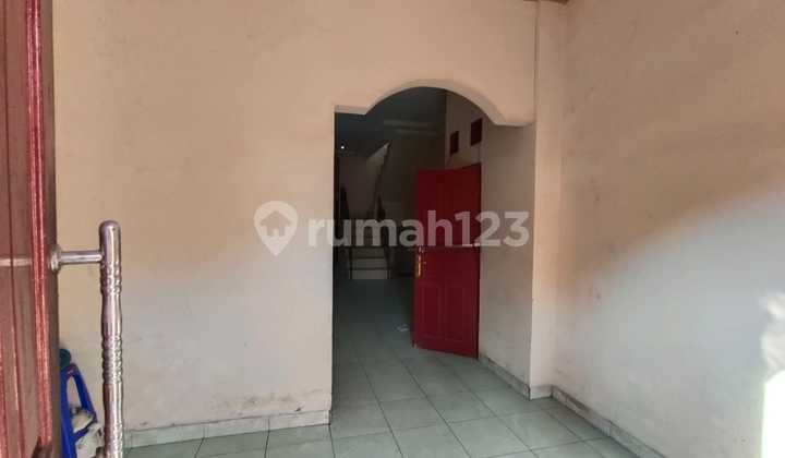 Dijual Rumah Area Grand Wisata, 2 Lantai, Kamar 5, SHM, Luas Tanah 134m2, Bisa KPR, 1,2KM dari Gerbang Tol Tambun Grand Wisata Bekasi 2