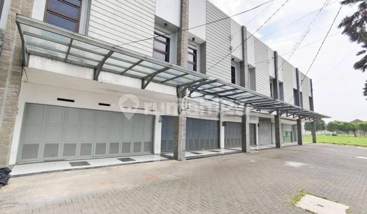 Dijual Ruko 3 Lantai Luas 150m2, Cocok dijadikan Kantor atau Tempat Bimbel, Klinik, Tempat Usaha Lainnya, Siap Pakai, di Batununggal Bandung