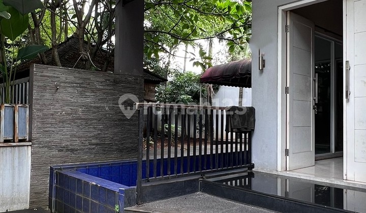 Dijual Rumah Jakarta Selatan 2 Lantai, Luas Tanah 250M2, Kamar Tidur 3, SHM, bisa KPR, Dekat dengan KRL Lenteng Agung dan Tol Tb Simatupang, Jakarta Selatan