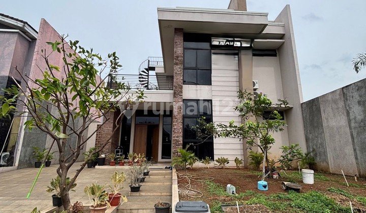 Disewakan Rumah Hook Grand Wisata Full Furnished, 2 Lantai 3+1 Kamar Tidur, Akses Langsung Tol Tambun Grand Wisata Bekasi 2