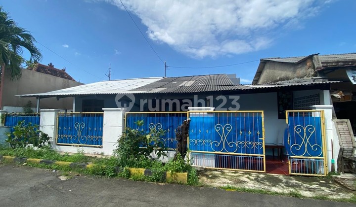 Dijual Rumah Kosan Dalam Komplek Deperla Bulak Kapal, Luas Tanah 150M2, Kamar Tidur 6, SHM, bisa KPR, 1Km Dari Stasiun Kereta, Terminal, Transpark Juanda Bekasi Timur
