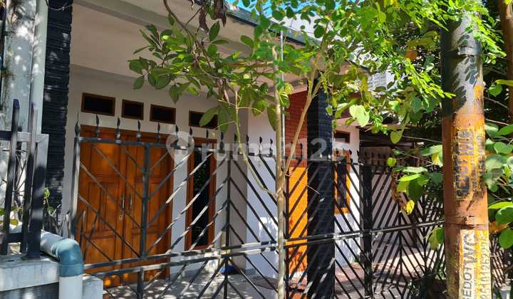 Dijual Rumah 1 Lantai Luas 127m2, 3 Kamar Tidur Siap Huni, dalam Komplek Keamanan 24jam, Bebas Banjir, di Arcamanik Bandung