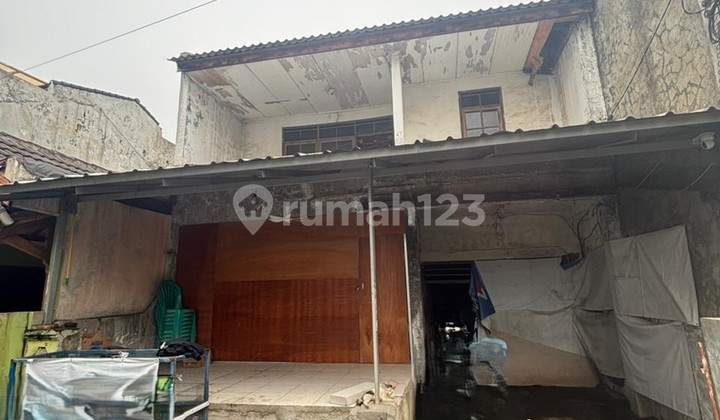 Dijual Rumah Komplek Irigasi Danita, Luas 80M2, Hitung Harga Tanah Saja, Keamanan 24 Jam, bisa KPR, 3Km Dari Mall Summarecon, 5Km Dari Tol Bekasi Timu, Kota Bekasi