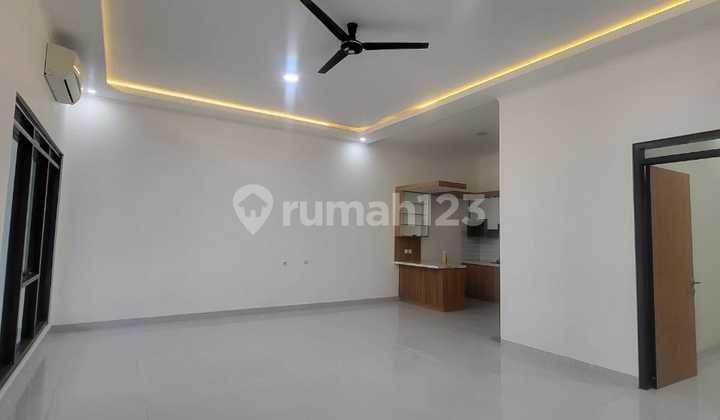 Disewakan Rumah Baru 2 Lantai Siap Huni Dalam Cluster One Gate Security System, Keamanan 24 Jam, 3 Kamar Tidu di Antapani Bandung 1