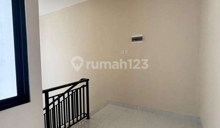 Dijual Rumah Jakasampurna Cluster Roma Luas 110M2, Kamar 3, Carpot 2, Fasilitas Clubhouse, Shophouse, Modern Market, Playground, Thematic Garden, bisa KPR, 1Km Akses Tol Lingkar Luar, dan Becak Kayu Grand Kota Bintang 2