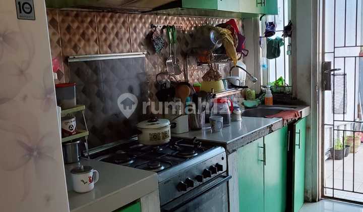 Dijual Rumah Dukuh Zamrud 2 Lantai, 4 Kamar Tidur, Semi Furnished, Bisa KPR, SHM, Padurenan Bekasi 2