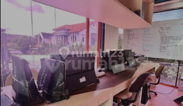 Disewakan Kantor/Ruang Usaha 2 Lantai, Luas 100m, Full Furnished Siap Pakai, Keamanan 24jam, Bebas Banjir, di Antapani Bandung