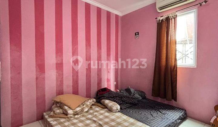 For Sale House Jl. Sma 2.5 Floors, Area 180M2, 3 Bedrooms, SHM, KPR Eligible, Cipayung Sub-district East Jakarta 2