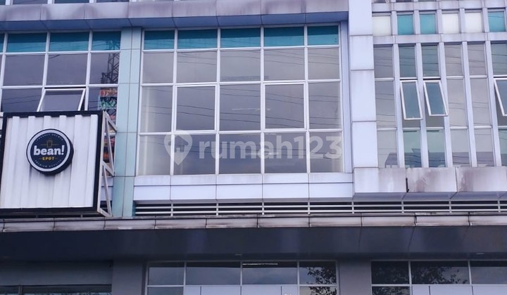 Dijual Ruko 3 Lantai, Parkir Luas Tidak Berbayar, Cocok dijadikan Kantor, Klinik, Maupun Kuliner, Hanya 3 Menit Menuju Mall Summarecon, Pintu Tol Summarecon, Sekolah Al Azhar, Ruko Topaz Commercial di Summarecon Bandung Dijual Ruko 3 Lantai, Parkir Luas Tidak Berbayar, Cocok dijadikan Kantor, Klinik, Maupun Kuliner, Hanya 3 Menit Menuju Mall Summarecon, Pintu Tol Summarecon, Sekolah Al Azhar, Ruko Topaz Commercial di Summarecon Bandung