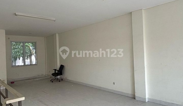 For Sale: 2-Story Shop House in Bukit Nirwana Residence, Hook Available, Spacious and Free Parking, Eligible for Mortgage Loan, Pamayoman South Bogor, Bogor City 2