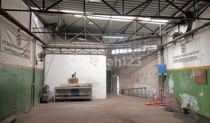 Warehouse for Rent in Cijengkol Setu, Certified Title, Land Area 162m2, Setu Bekasi. Warehouse for Rent in Cijengkol Setu, Certified Title, Land Area 162m2, Setu Bekasi.