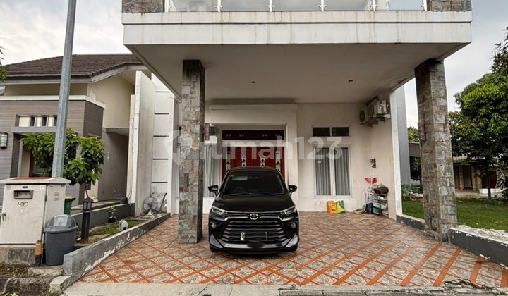 Dijual Rumah Summer Festival, Siap Huni Terawat, 2 Lantai Semi Furnished, 5 Kamar Tidur, Bisa KPR, Grand Wisata Bekasi