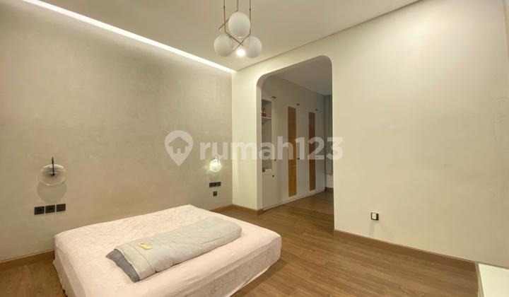 Dijual Rumah Grand Wisata 2 Lantai Dalam Cluster, Siap Huni, Luas Tanah 126m2, 3+1 Kamar Tidur  Keamanan 24 Jam, dekat Dengan Mall Living World, Akses Pintu Tol Tambun Grand Wisata Bekasi 2