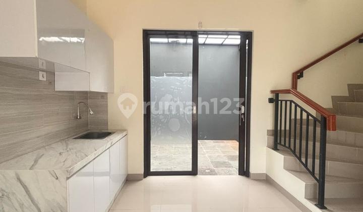 For Sale Harvest City Cluster The Ridge House, Private Club House Facilities, 2 Floors 3 Bedrooms, Garden View, SHM, KPR Available, Direct Access to Burangkeng Toll Road Mekarsari Cileungsi. 2