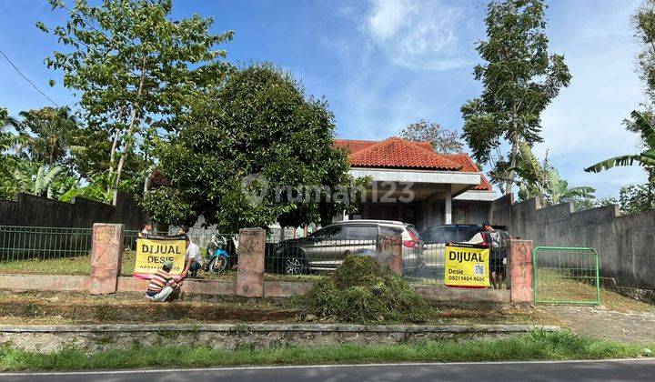 Dijual Villa Pinggir Jalan Utama Wanayasa, Luas Tanah 1.000m2, 3+1 Kamar Tidur, 3,7 KM dari Alun-alun Wanayasa 1