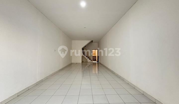 For Sale: Jatimulya 3-Unit Row Shophouse, Move-In Ready, New Building Area 260m2, Free Parking Flood-Free, Cash or Mortgage Available, Mustikajaya, Bekasi City 2