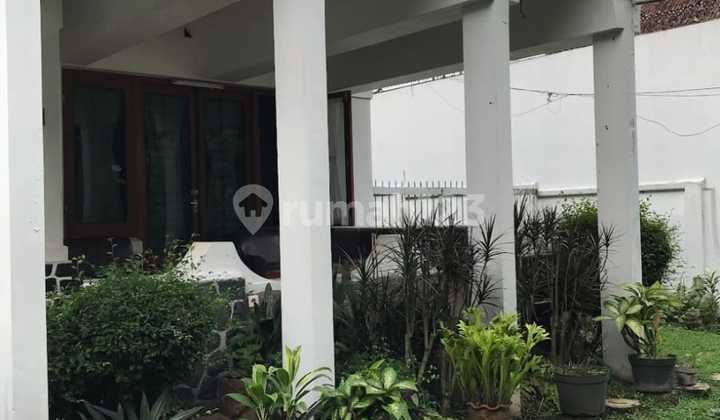 Dijual Rumah 1 Lantai Luas 980m2, 11+3 Kamar Tidur Bisa dijadikan Guest House, Tempat Usaha (Cafe), Klinik, Terawat Siap Huni SHM Bisa KPR di Sayap Riau Kota Bandung 2
