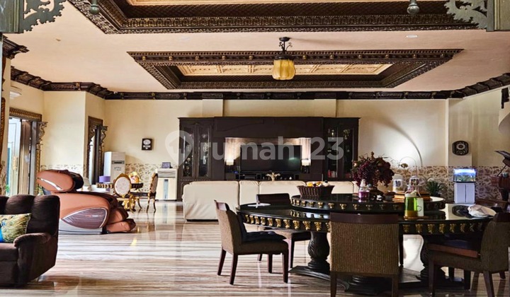 2-Story House in Elite Menteng Location Near Jl Cendana & Suwiryo