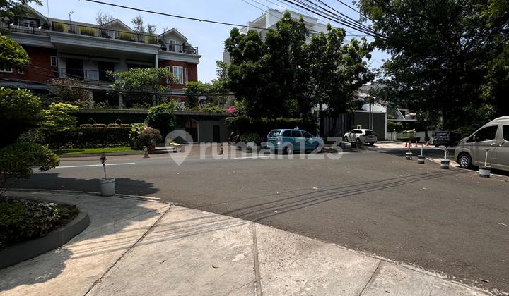 Comfortable and Exclusive House in Rajasa Area Near SCBD, Wide Road 2