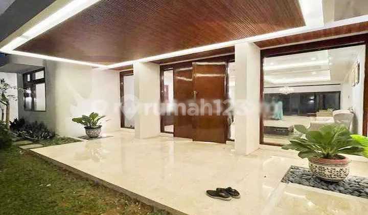 Rumah Besar dan Nyaman Dipermata Hijau dengan Sistem One Akses Dkt Senayan Rumah Besar dan Nyaman Dipermata Hijau dengan Sistem One Akses Dkt Senayan