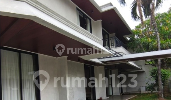 Modern New House Near Pondok Indah Mall 2