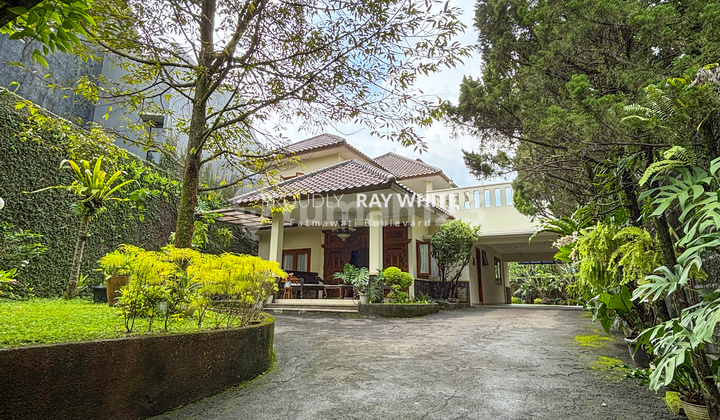 Villa Eksklusif Dalam Komplek Elite di Bogor Dengan View Pegunungan