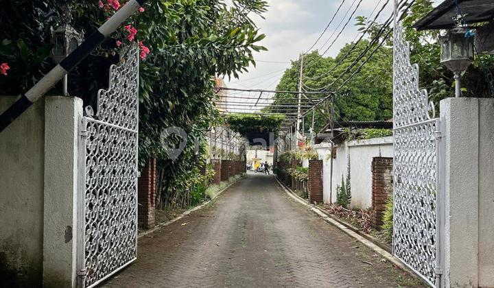 Tanah Dan Bangunan Usaha Area Dago Atas Bandung