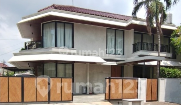 Rumah Baru Modern Minimalist Dekat Pondok Indah Mall Furnished