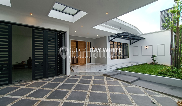 Rumah Baru Klasik Modern Lokasi Strategis Dekat Citos Fatmawati