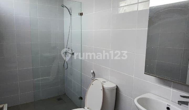 Hook House for Rent U-House Bintaro Jaya South Tangerang 2