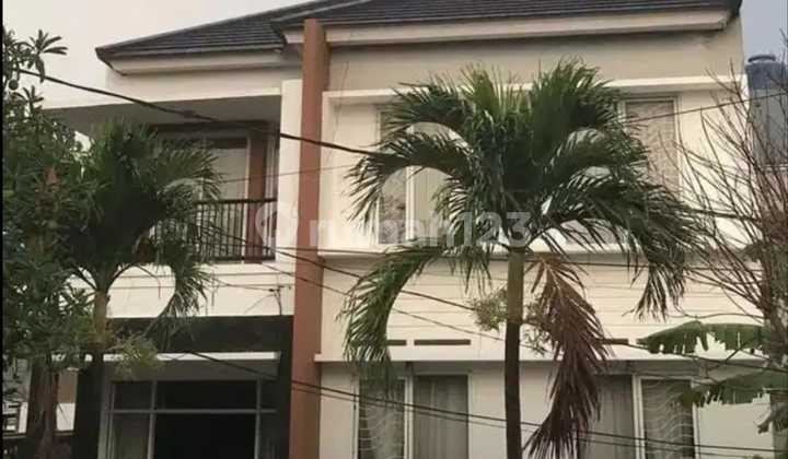 Disewakan Rumah Bagus Hook Di Area Bintaro