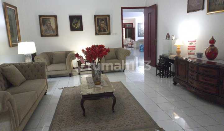 Dijual Rumah dengan halaman luas di ulujami cipulir jakarta selatan 2