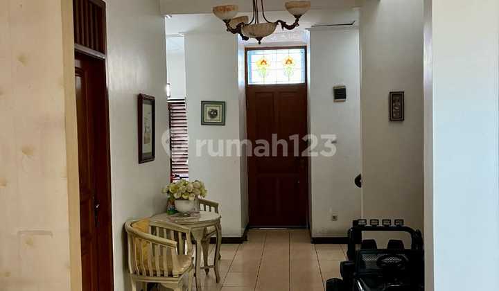 Dijual Rumah 2 Lantai Siap Huni Strategis Larangan Indah Kota Tangerang 2