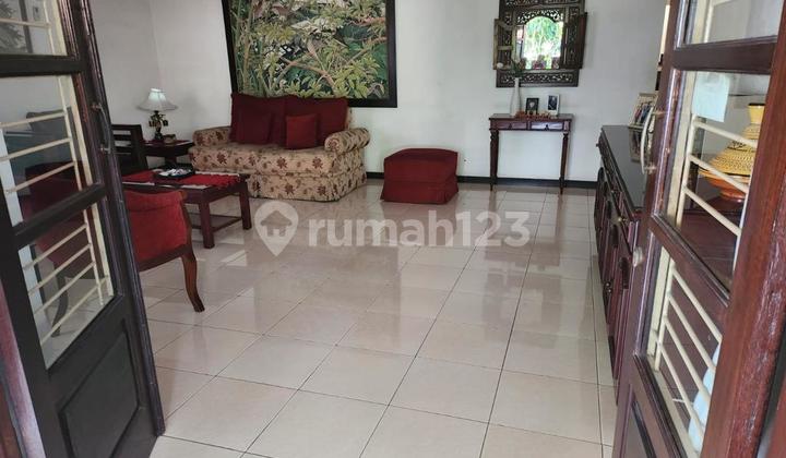 A nice flood-free house for sale in Petukangan Selatan, Pesanggrahan, South Jakarta. 2