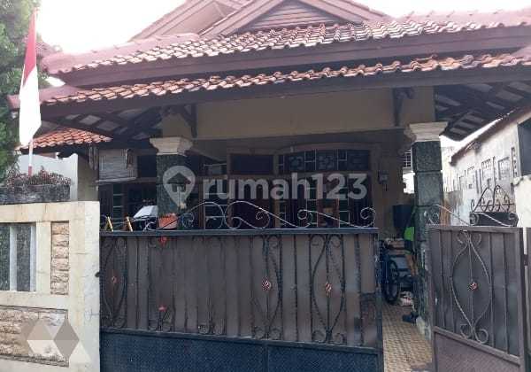 Dijual Rumah Nyaman Strategis Dekat Tol Petukangan Pesanggrahan