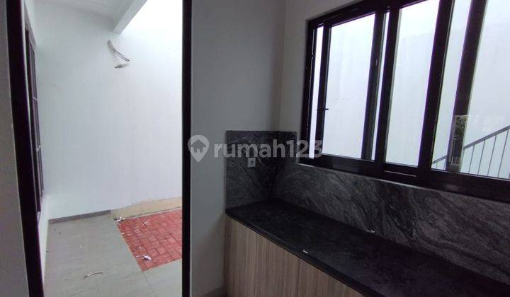 Rumah di Villa Melati Mas 2 lantai Bagus 2