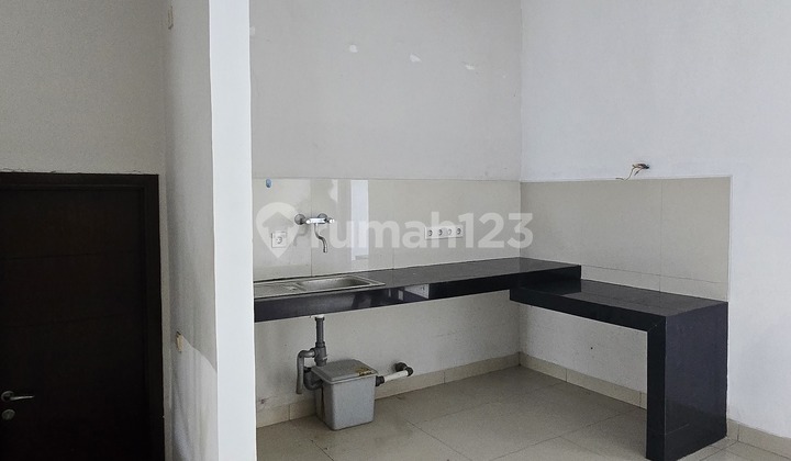 Green Lake City House 6x20m² Ready to Live In! SHM 2