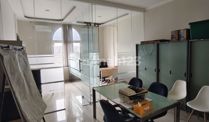 Ruko Green Lake City Hadap Jalan (boulevard), 67.5 M², HGB Ruko Green Lake City Hadap Jalan (boulevard), 67.5 M², HGB