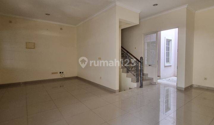 Green Lake City 2 Lantai , 120m², Shm 1