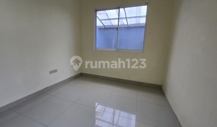 2-Story Corner House Green Lake City 270m² Nice Ready to Live In 2