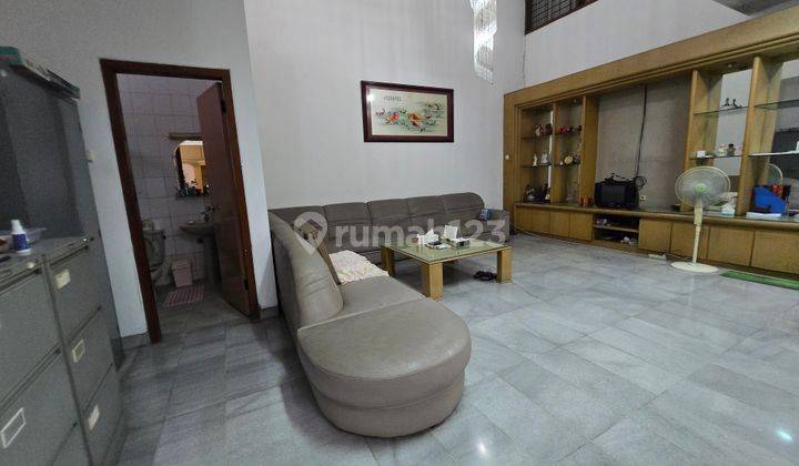 Rumah Intercon 12x25m² , 300m² , 2 Lantai, 5 Kamar Tidur, Shm  2