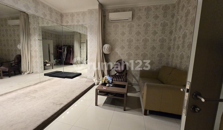 Affordable Ruko in Green Lake City, 4 Floors, 4.5X15m² HGB Affordable Ruko in Green Lake City, 4 Floors, 4.5X15m² HGB