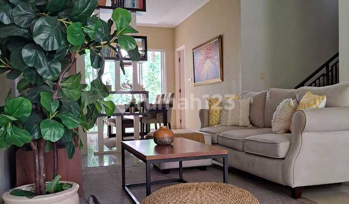 Rumah Green Lake City 2 Lantai, 8x20m², 144m² , Bagus Shm Rumah Green Lake City 2 Lantai, 8x20m², 144m² , Bagus Shm