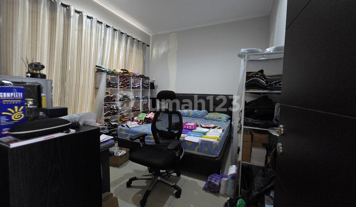 Rumah Green Lake City 2 Lantai 198m² , Shm, Bagus 2