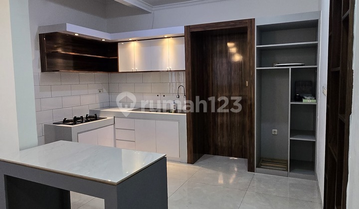 Green Lake City Boulevard 10X20m² Siap Huni! Bagus. SHM Green Lake City Boulevard 10X20m² Siap Huni! Bagus. SHM